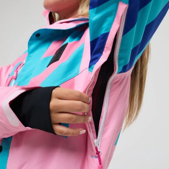 NEW OOSC Curved Ski Suit - Waterproof, Insulated for women 1225 16s8 - Picture 7 of 15